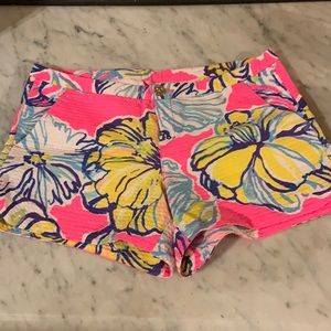 Lilly Pulitzer shorts so 4